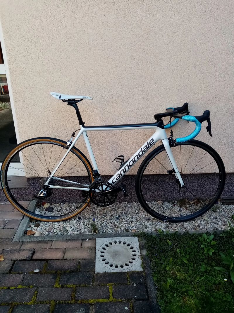 Cannondale SuperSix Evo Hi-Mod Carbon, Sram Red eTap. vel. M (170-180cm), jen 6,4 kg 