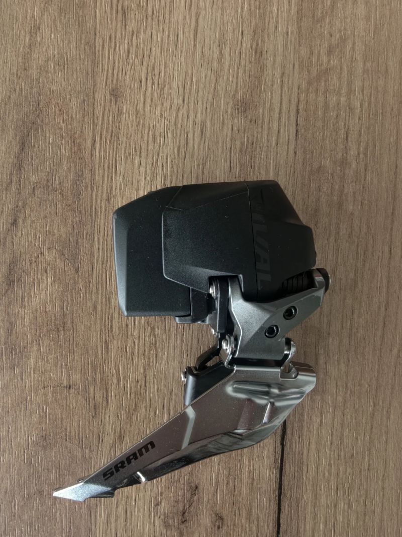 Přesmykač Sram Rival D1