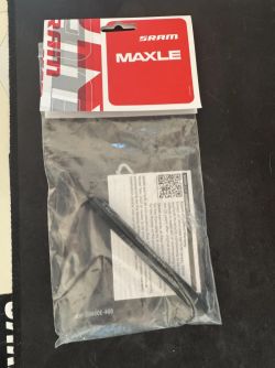  Pevná osa RockShox Maxle Stealth,12x100, délka 125mm 