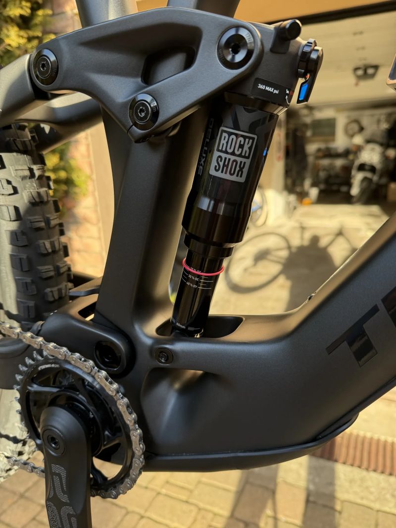 Trek Fuel EXe 9.5 Matte Dnister Black - vel. M