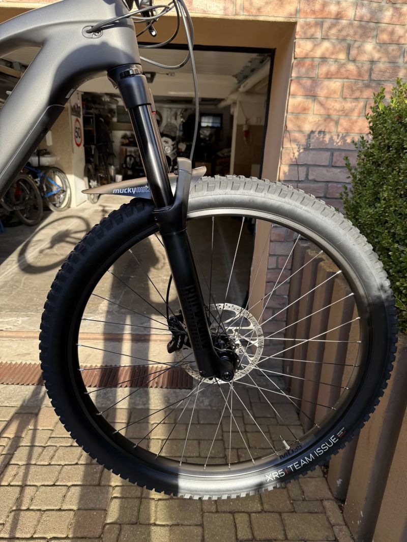 Trek Fuel EXe 9.5 Matte Dnister Black - vel. M