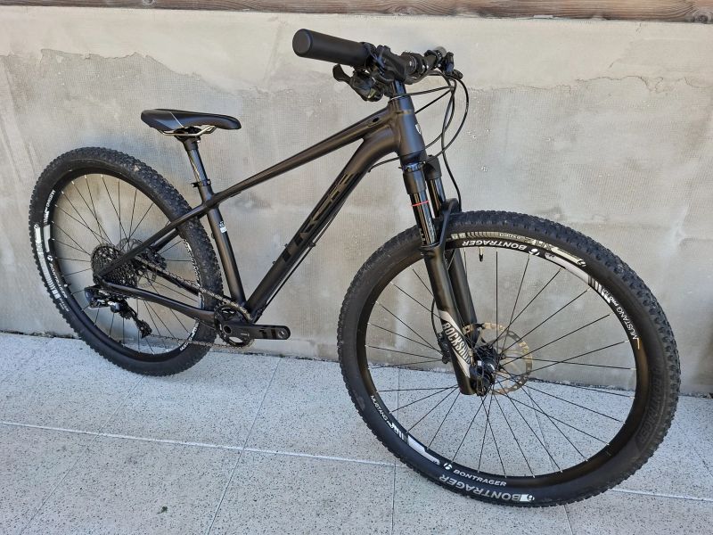 Trek SUPERFLY, vzduch.vidlice, pouze 10,3 kg!