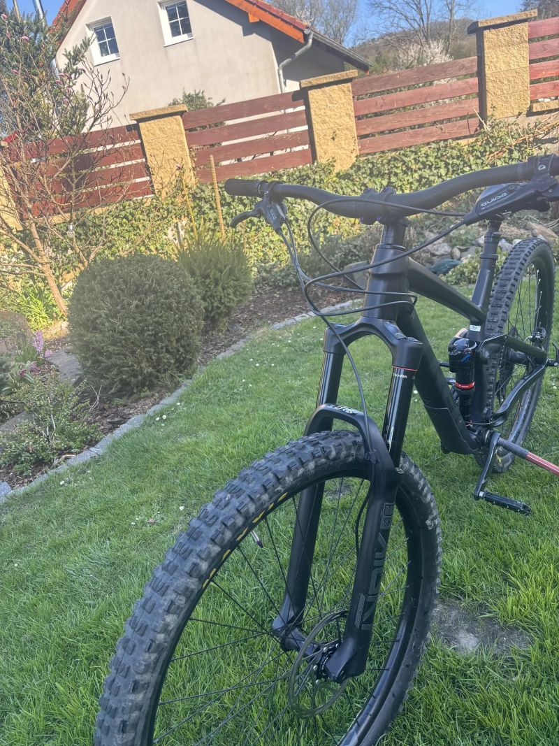 Trek Slash 8