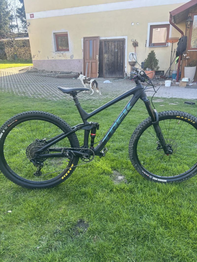 Trek Slash 8