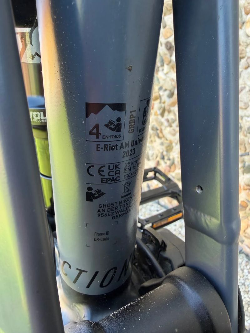  GHOST E-Riot AM AL 160/160 Universal B750 Grey/Black vel:M + další BATERIE BOSCH 750 wh bonus !!!
