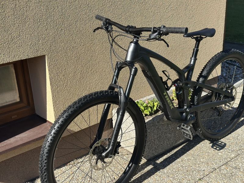 TREK FUEL EXE 5 top stav