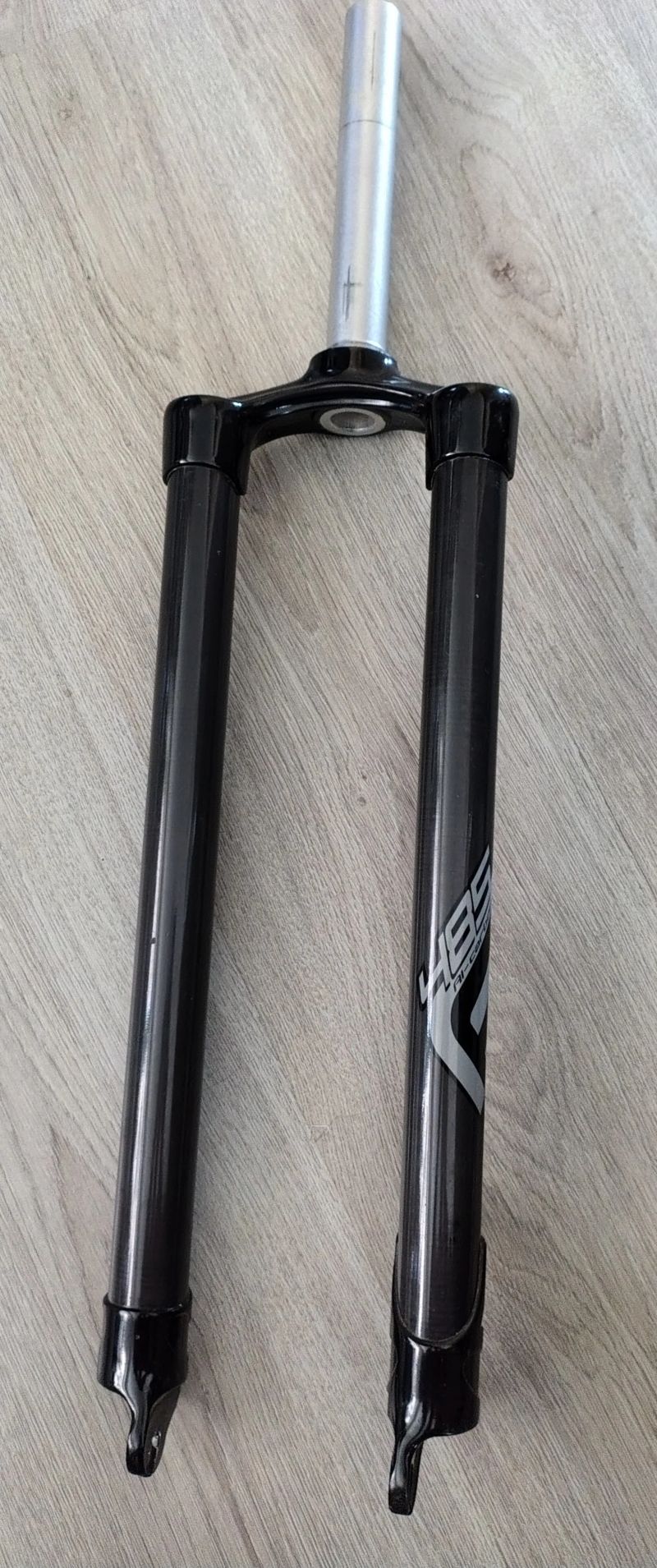 Karbonové vidlice MTB Force 485