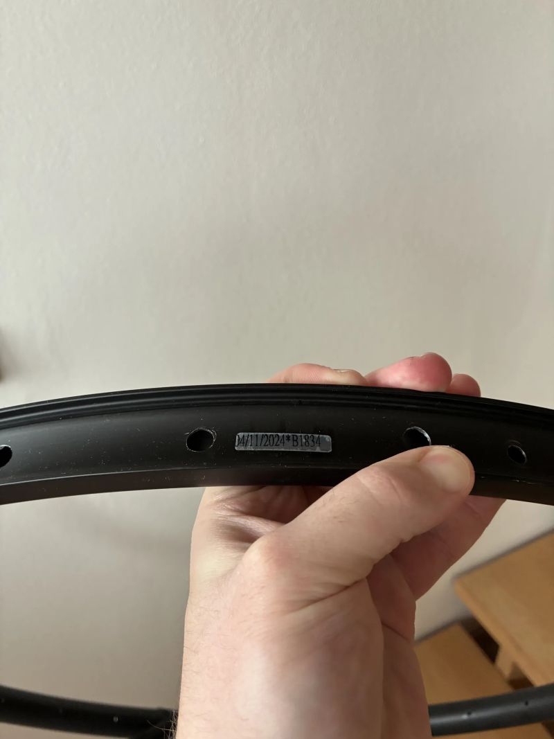 Syncros 29inch 28hole ráfky + špice, fungl nové