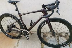 Giant Revolt Advanced Pro - Sram Red/Force Axs XPLR 1x12, DT Swiss GRC1400..Top komponenty i Stav!