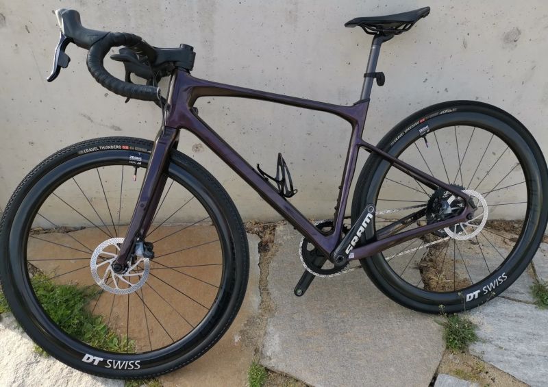 Giant Revolt Advanced Pro - Sram Red/Force Axs XPLR 1x12, DT Swiss GRC1400..Top komponenty i Stav!