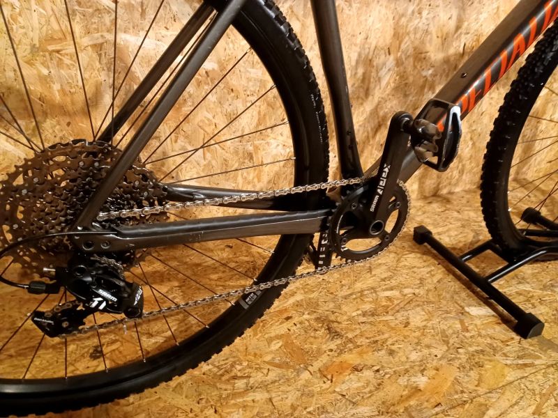 Specialized Diverge Base Carbon, velikost rámu XL