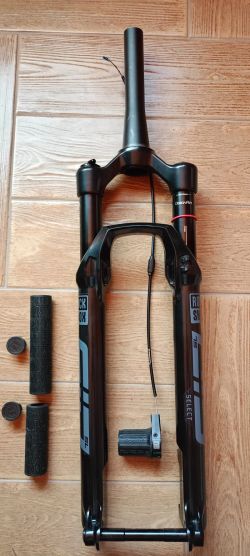29" RockShox SID SL Select – nová 3P patrona + otočné ovládání