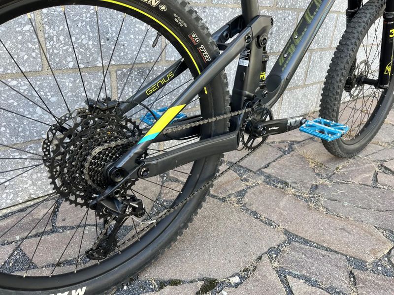 Scott Genius 750 (27.5", XL) hezké kolo 