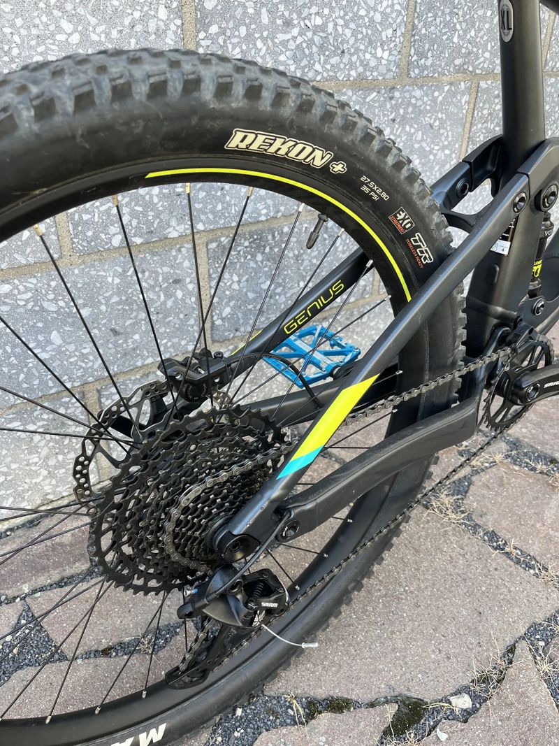Scott Genius 750 (27.5", XL) hezké kolo 