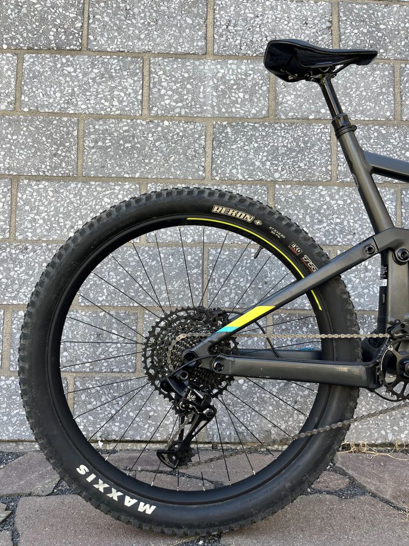 Scott Genius 750 (27.5", XL) hezké kolo 