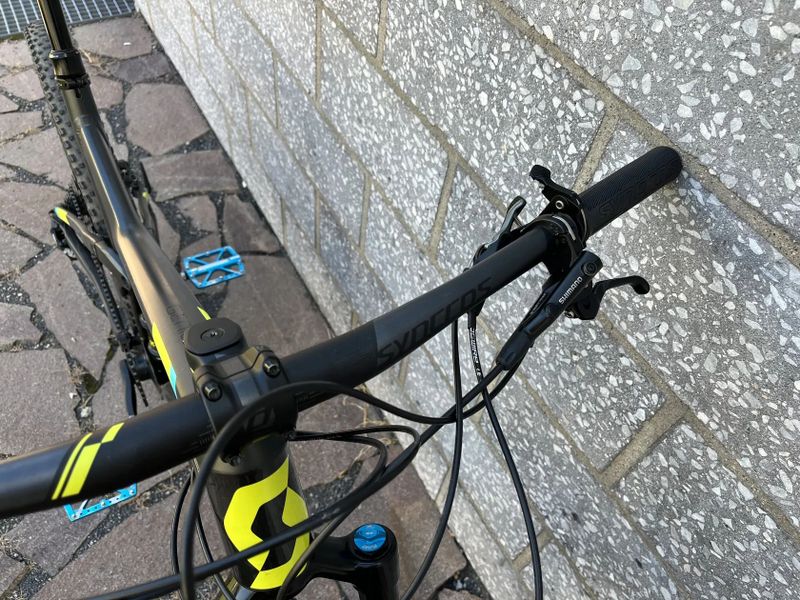 Scott Genius 750 (27.5", XL) hezké kolo 