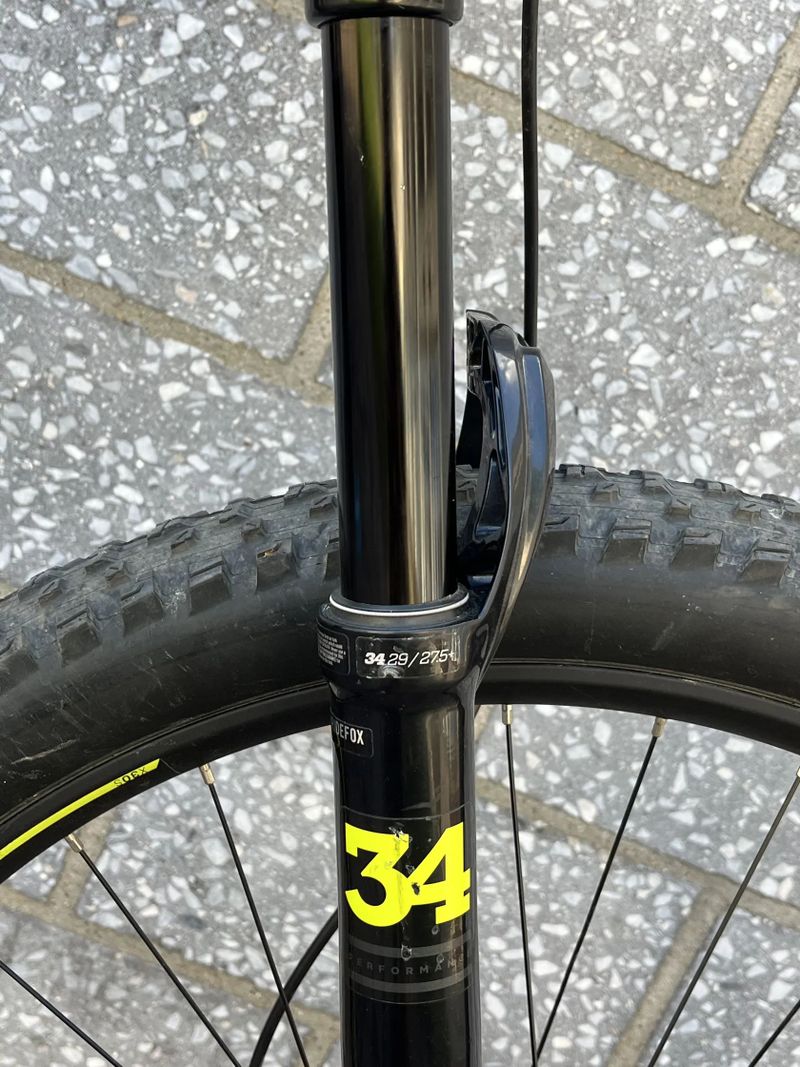 Scott Genius 750 (27.5", XL) hezké kolo 