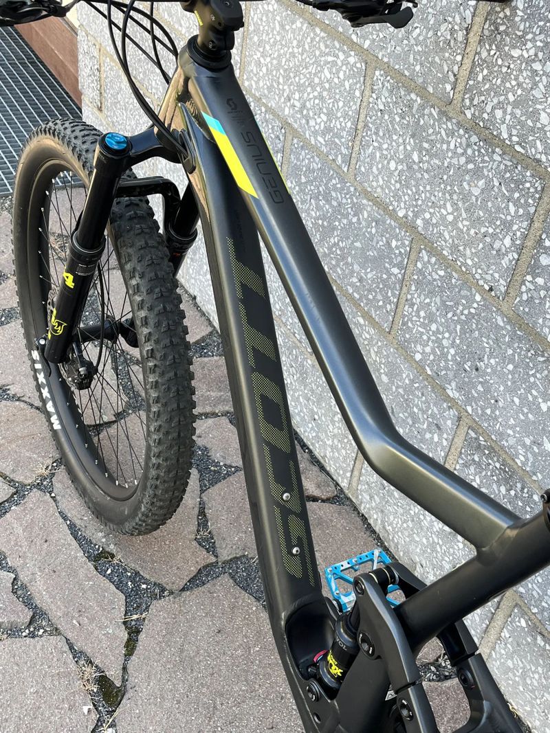 Scott Genius 750 (27.5", XL) hezké kolo 