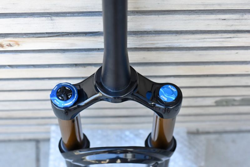 Vidlice 29” Fox Racing 34 Factory Grip X 130 mm (2025)