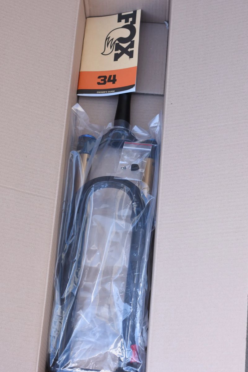 Vidlice 29” Fox Racing 34 Factory Grip X 130 mm (2025)