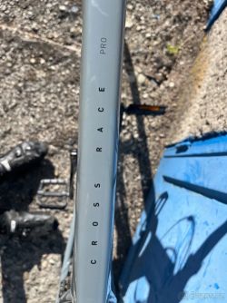 Cube Cross Race Pro vel. 58