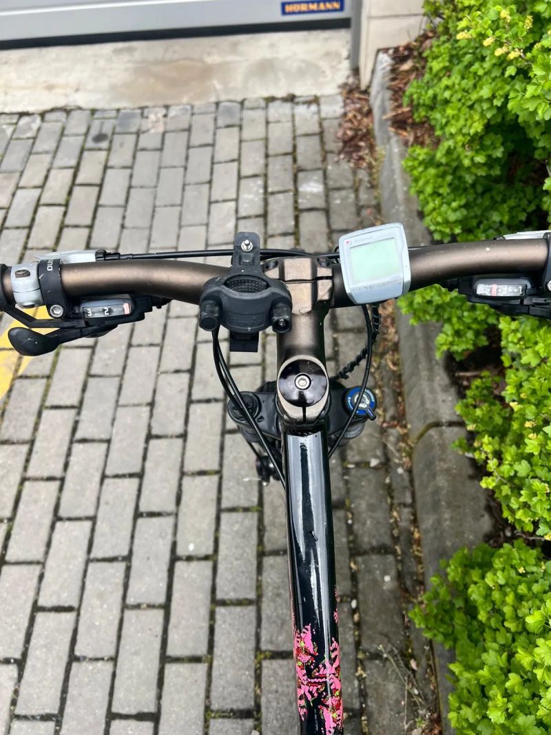 Specialized dámské horské kolo, fajn stav