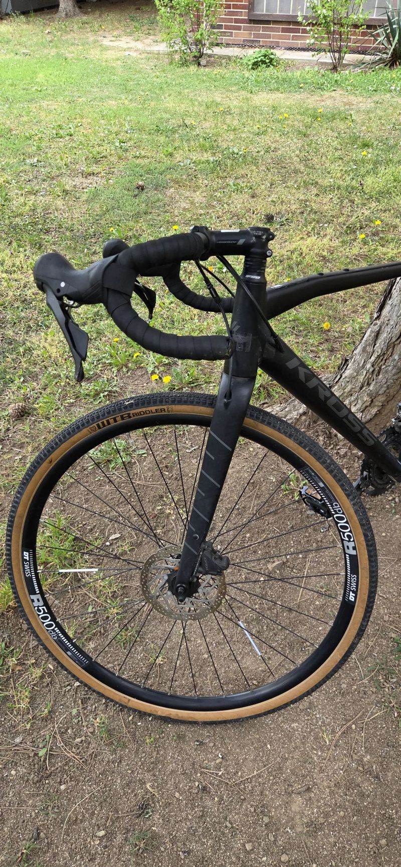 Kross Gravel Esker 6.0, Shimano GRX 2x11, velikost M