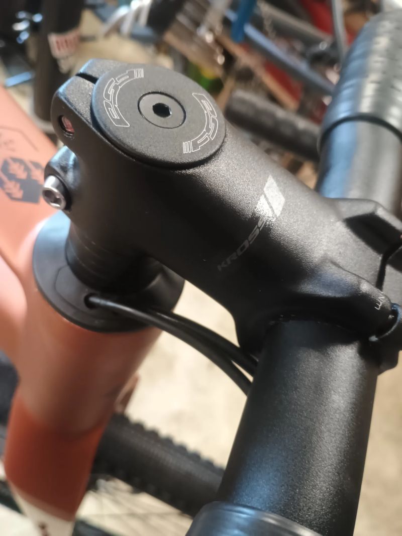 🚲 NOVÝ KROSS Esker 2.0 | CARBONOVA VIDLICE & HYDRAULIKY | Sleva 2000 Kč 📉