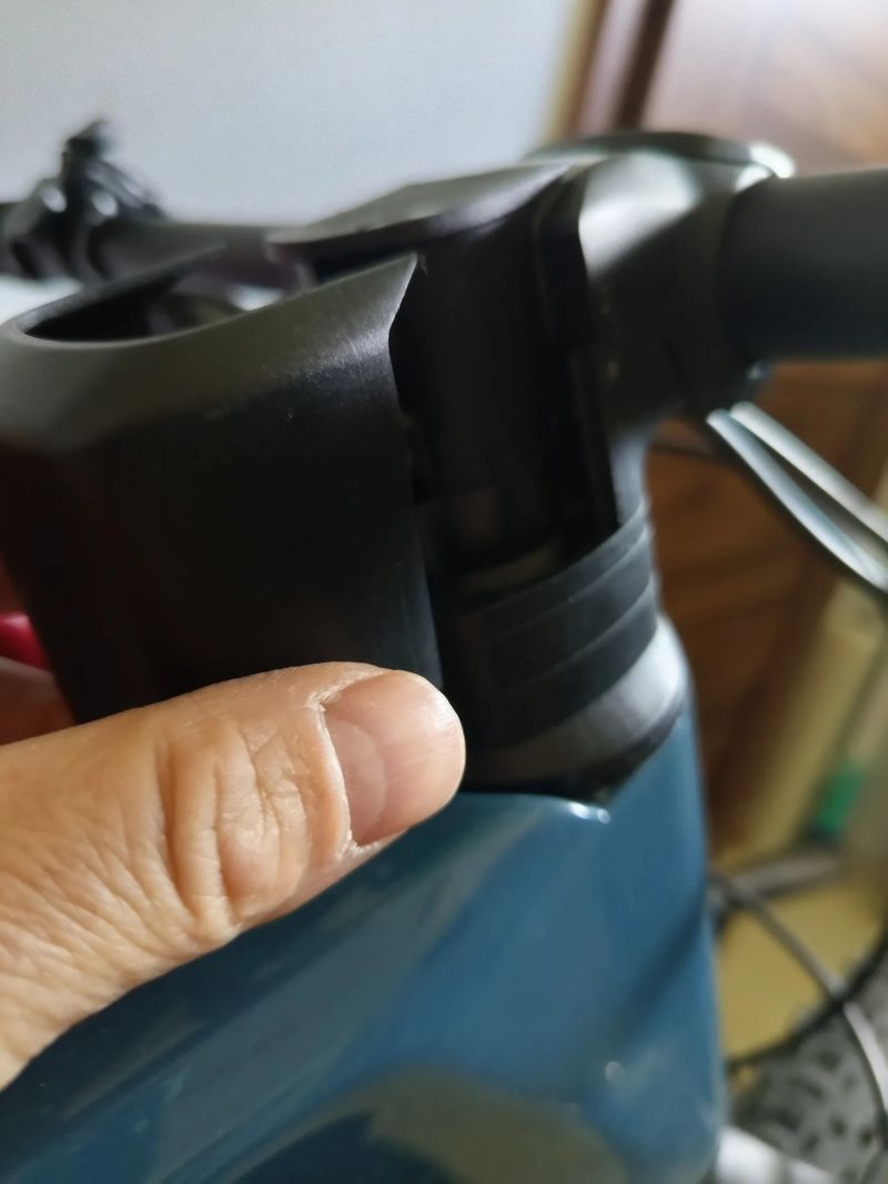 Představec Focus CIS systém.