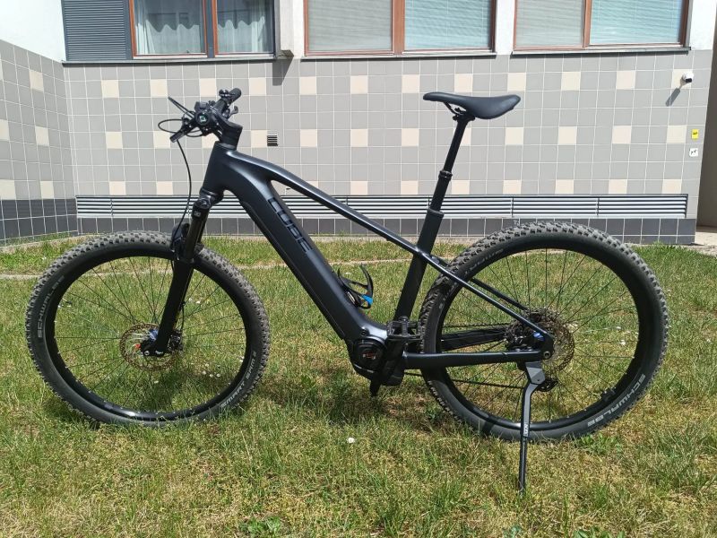 Cube Reaction Hybrid PRO 800 XL 2025 v záruce