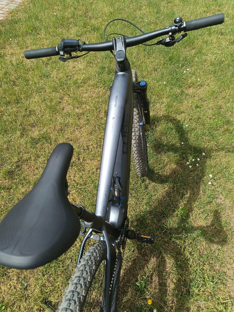 Cube Reaction Hybrid PRO 800 XL 2025 v záruce