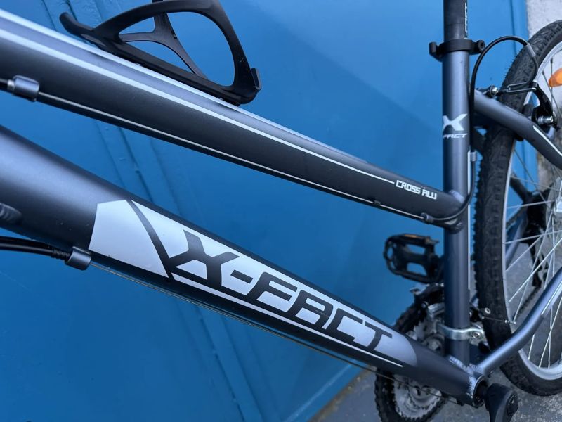 Trekové kolo X-fact Cross ALU 28