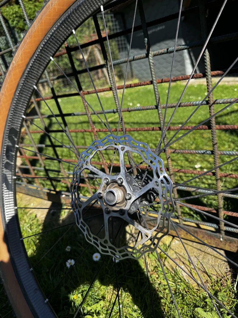 Prodám ultra lehký custum kola. 