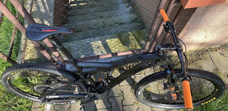 Horské kolo Orbea OIZ M30 Eagle 2018