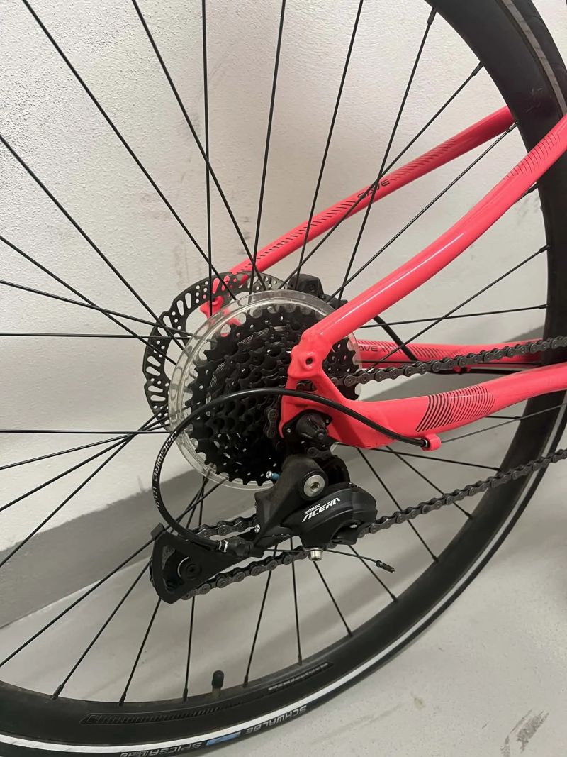 Dívčí trekové kolo Cannondale 24”