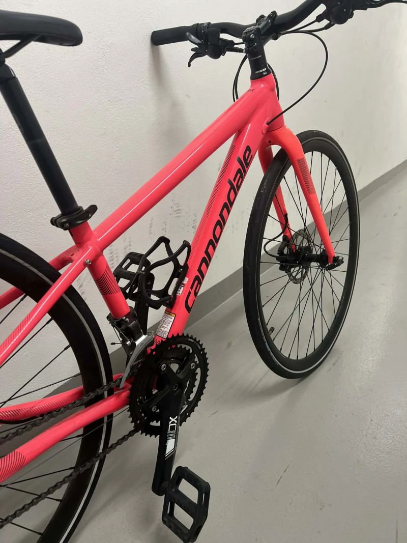 Dívčí trekové kolo Cannondale 24”