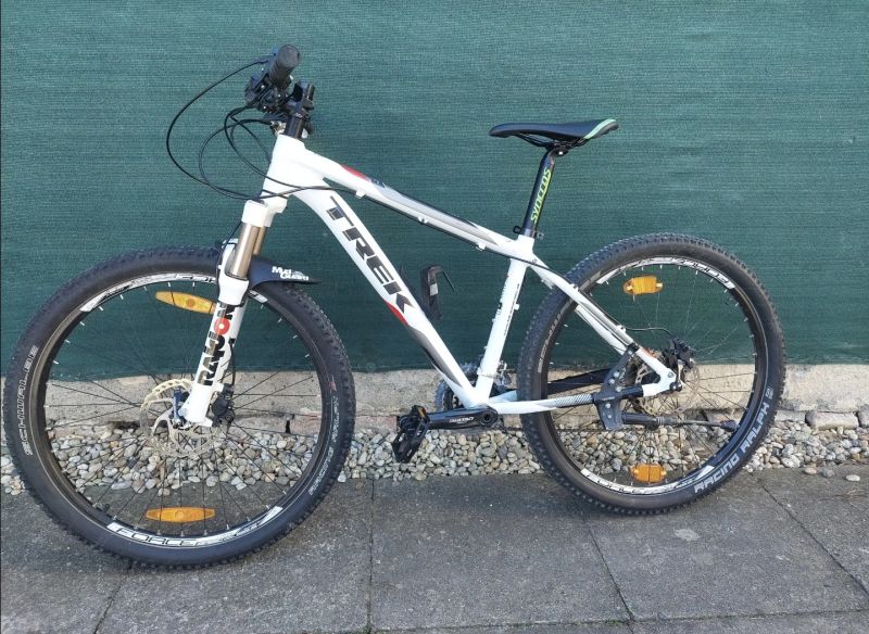 Trek 3700