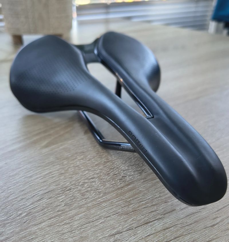 Sedlo Specialized Romin Evo Comp Gel