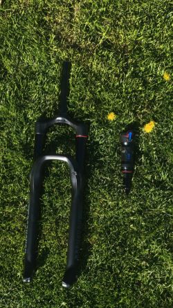 Rock Shox vidlice a tlumič 