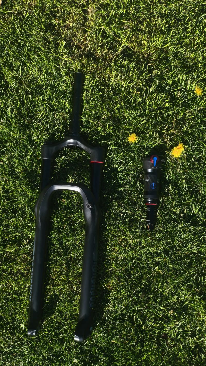 Rock Shox vidlice a tlumič 