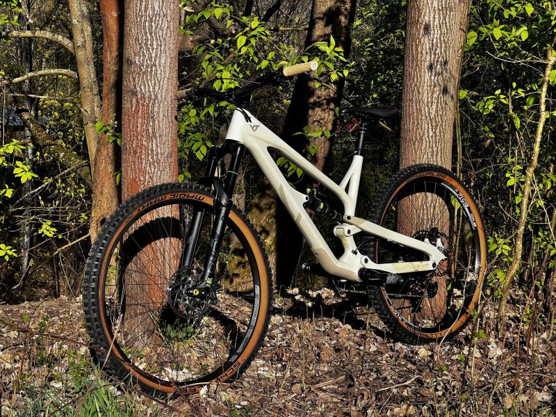 YT Industries Jeffsy