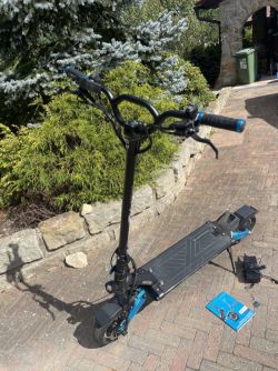 Ultimátní elektrokoloběžka Bluetouch BT2000