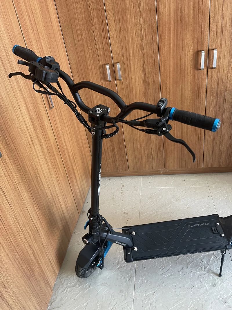 Ultimátní elektrokoloběžka Bluetouch BT2000