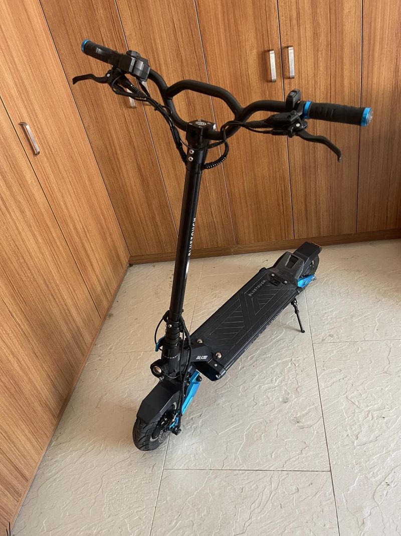 Ultimátní elektrokoloběžka Bluetouch BT2000