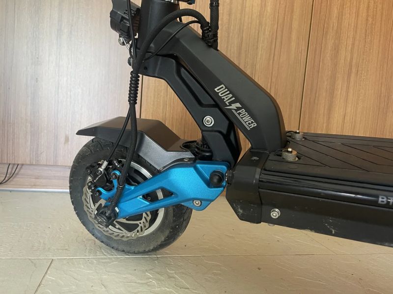 Ultimátní elektrokoloběžka Bluetouch BT2000