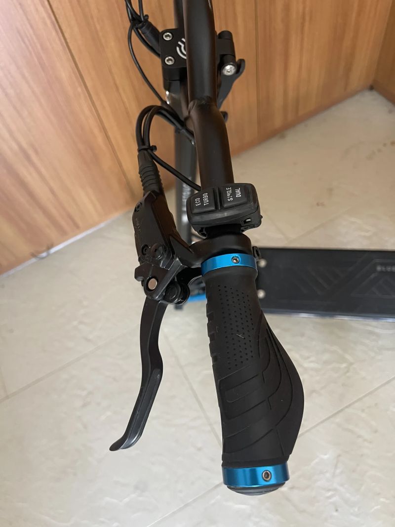 Ultimátní elektrokoloběžka Bluetouch BT2000