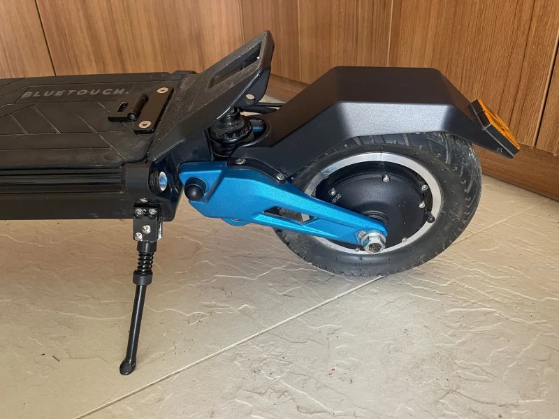 Ultimátní elektrokoloběžka Bluetouch BT2000