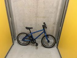 Dětské kolo Bungi Bungi Lite 14" - ultralehké 5,4kg, řemen, TOP stav