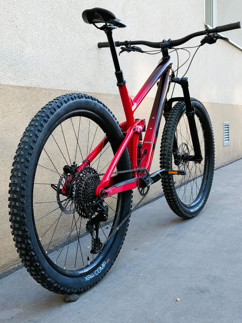 Trek SLASH 8 vel. L 29", zdvihy 160/160 mm
