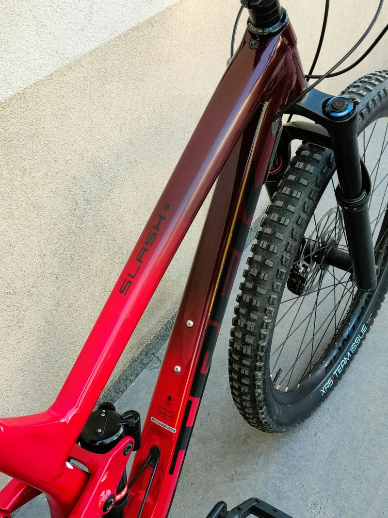 Trek SLASH 8 vel. L 29", zdvihy 160/160 mm